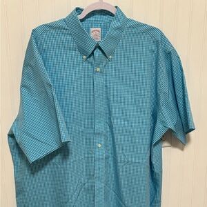 Men’s Brook Brothers Short Sleeve Button Down Shirt